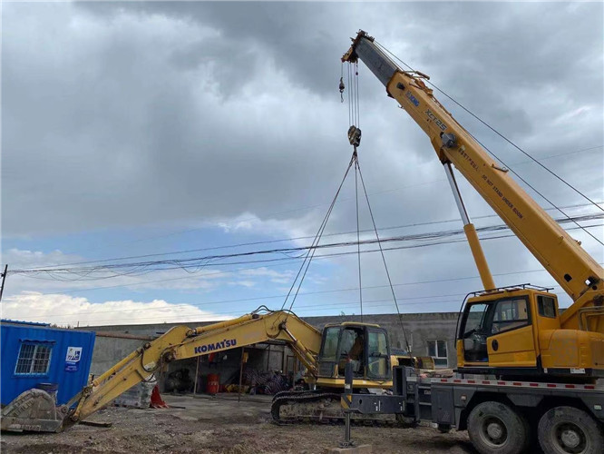 吕梁市25吨吊车的工作半径是多少？