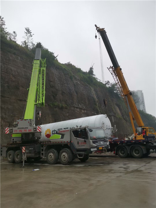 吕梁市“不怕风雨冻”—— 吊车的 “恶劣环境适应” 技术